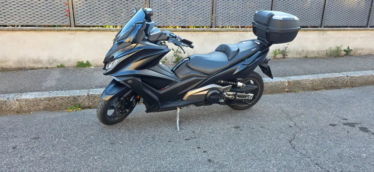 Kymco AK 550 ETS (2021 - 26) (4)