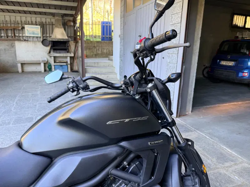 Honda CTX 700 ABS DCT (2014 - 16) (2)