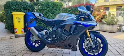 Yamaha YZF R1 M (2017 - 19) usata