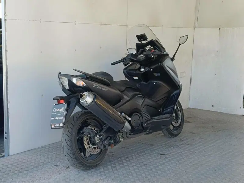 Yamaha T-Max 530 ABS (2015 - 17) (2)
