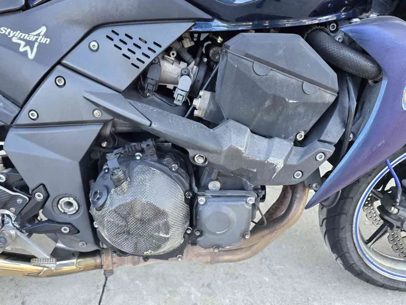 Kawasaki Z 750 (2007 - 14) (16)