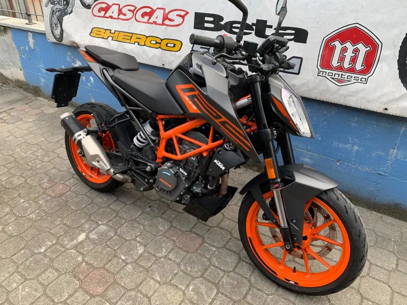 KTM 125 Duke (2021 - 23) (2)