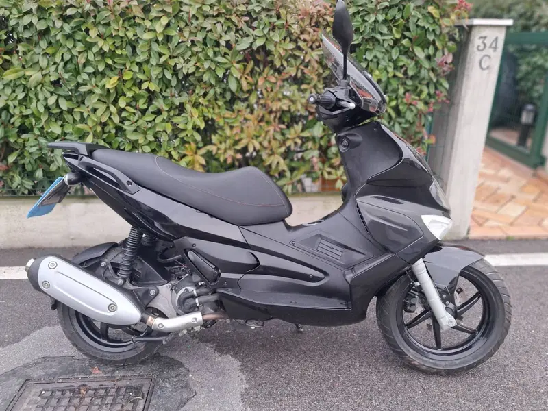 Gilera Runner 200 ST (4)