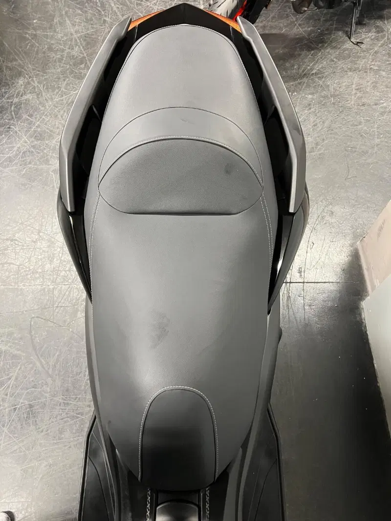 Yamaha X-Max 300 ABS (2017 - 20) (7)