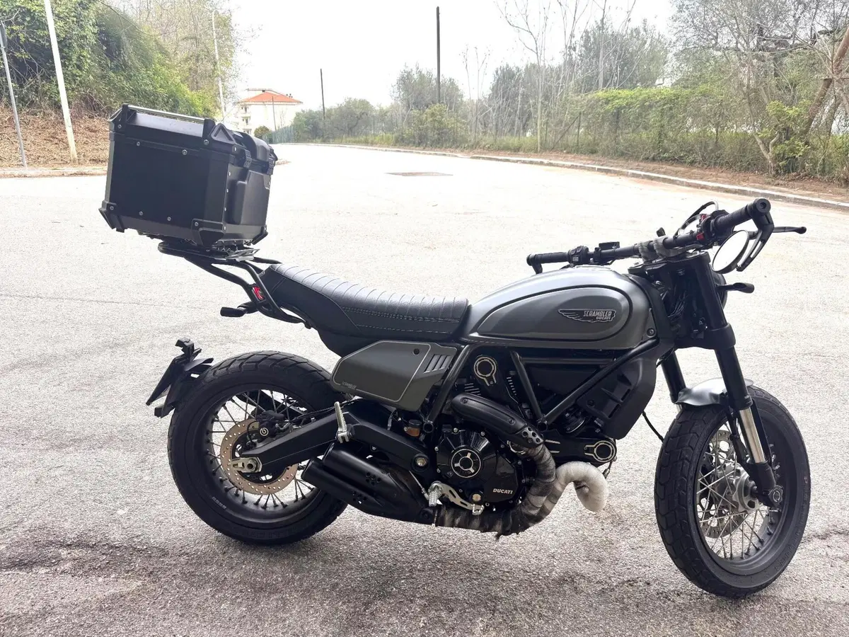 Ducati Scrambler 800 Night Shift (2021 - 22)