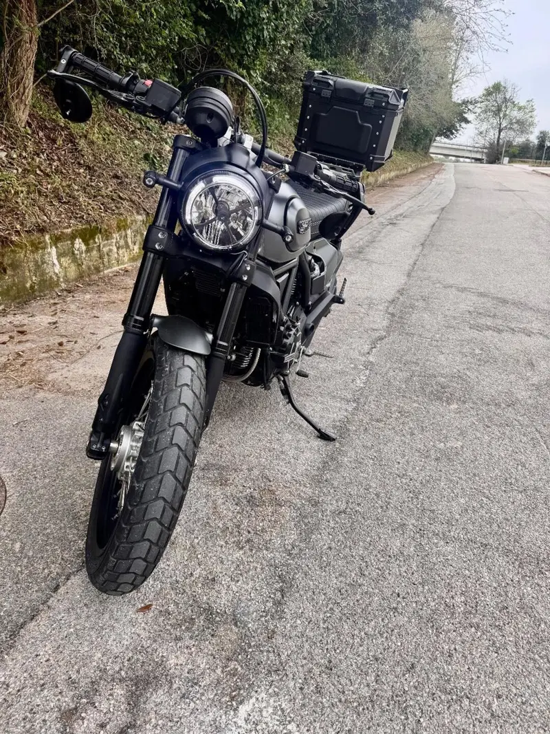 Ducati Scrambler 800 Night Shift (2021 - 22) (2)