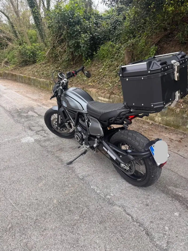 Ducati Scrambler 800 Night Shift (2021 - 22) (5)