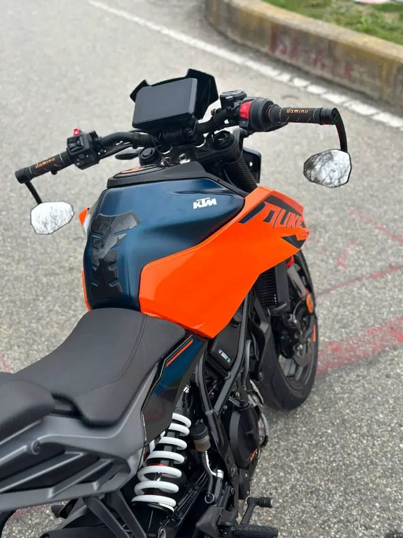 KTM 125 Duke (2024 - 25) (3)