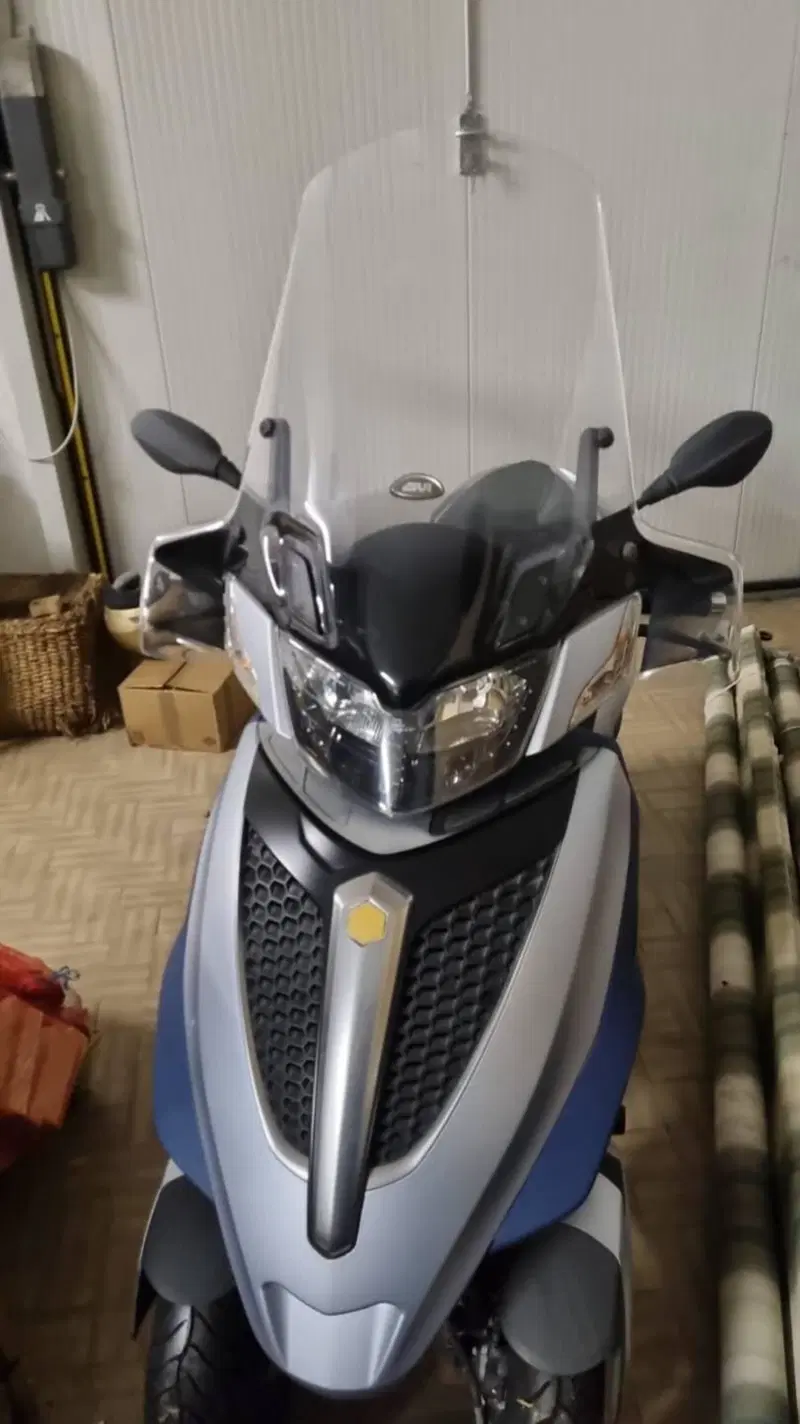 Piaggio Mp3 300 ie Yourban ERL (2011 - 17) (3)