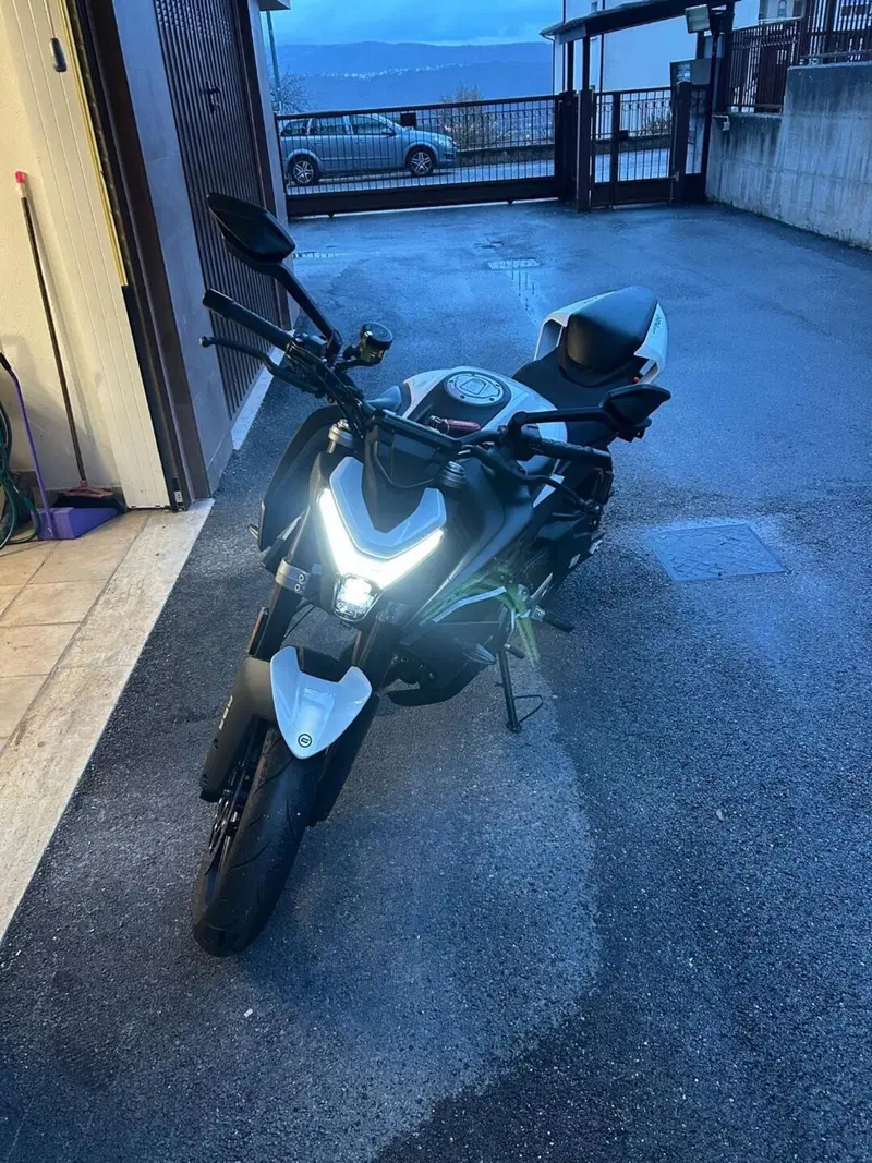 CFMOTO 450NK (2023 - 26) (9)