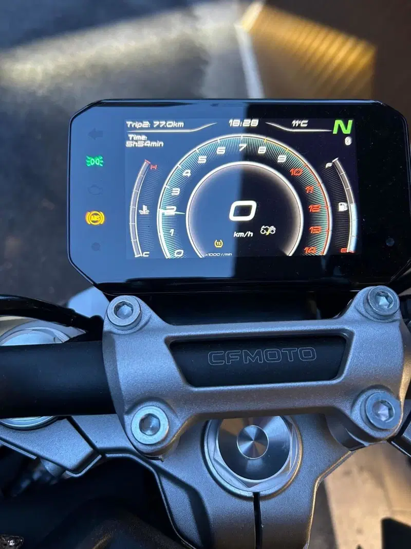 CFMOTO 450NK (2023 - 26) (11)