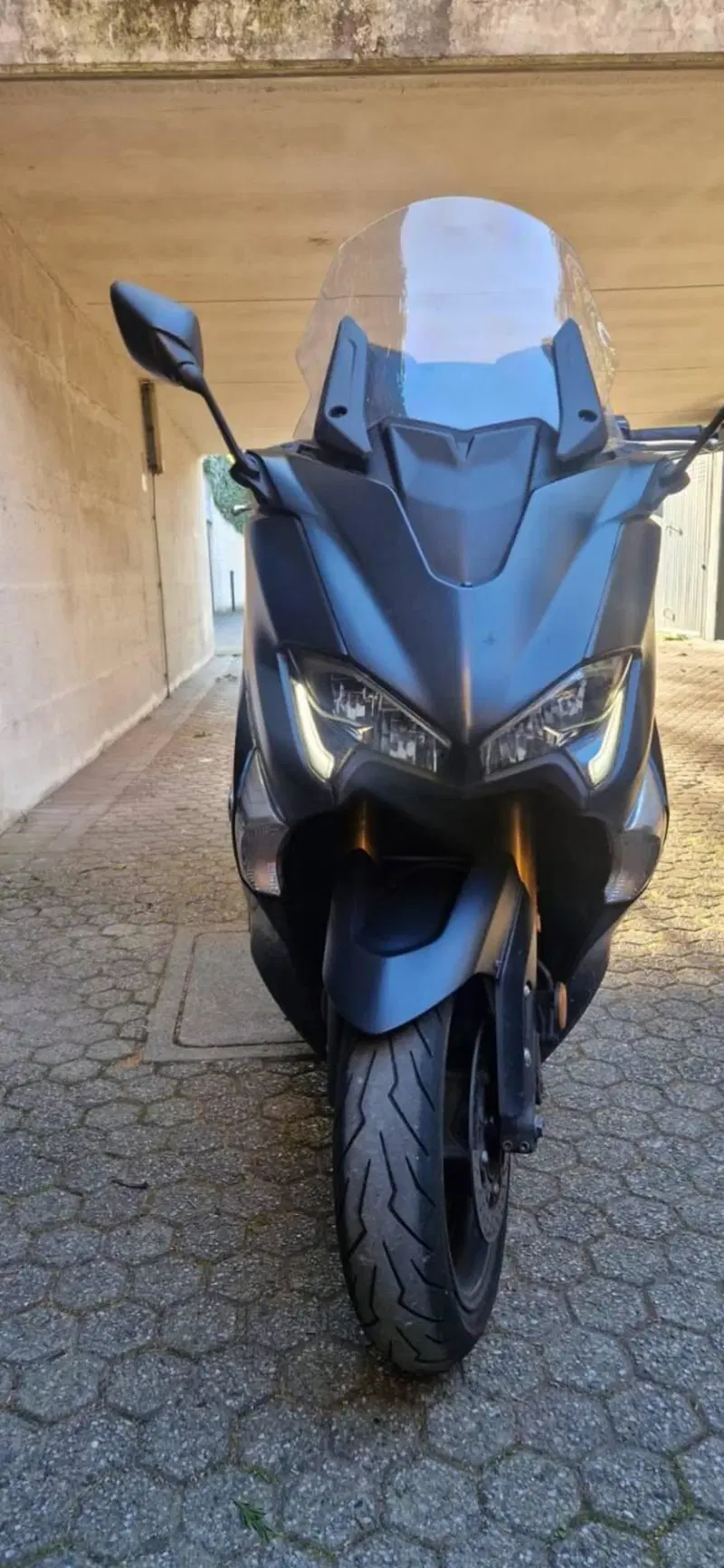 Yamaha T-Max 530 SX (2017 - 19) (2)
