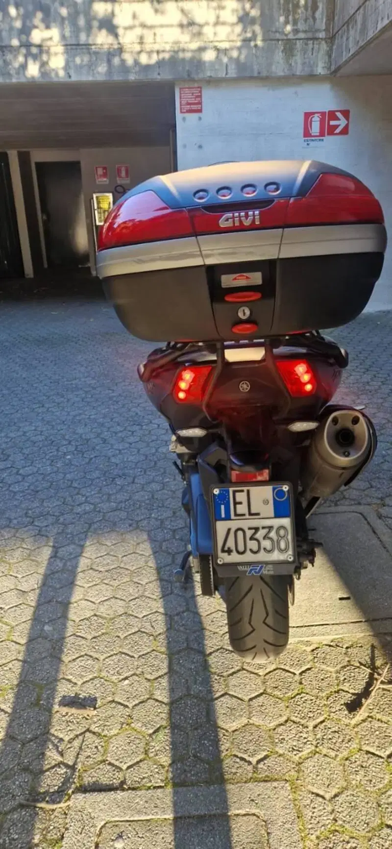 Yamaha T-Max 530 SX (2017 - 19) (6)