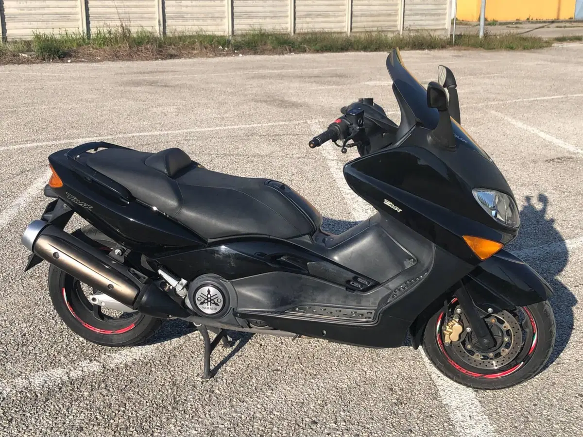 Yamaha T-Max 500 (2004 - 07) (3)