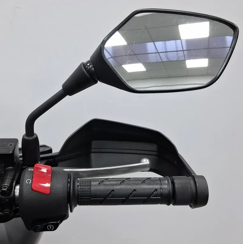 Honda ADV 350 (2022 - 24) (6)