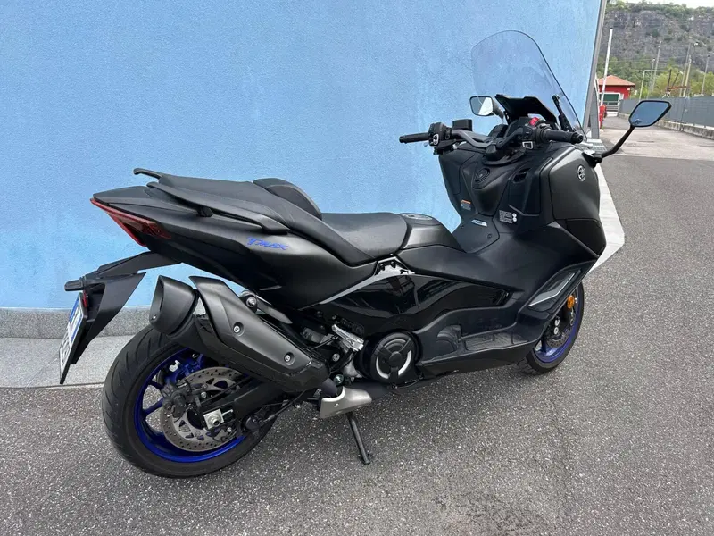 Yamaha T-Max 560 (2022 - 24) (7)
