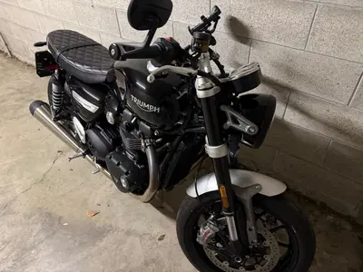 Triumph Speed Twin 1200 (2021 - 24) usata