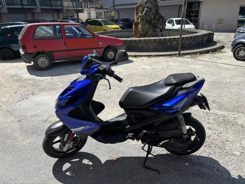 Yamaha Aerox 50 R 4t (2018 - 20) (2)