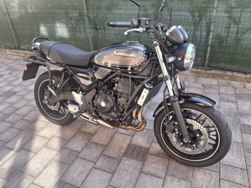 Kawasaki Z 650 RS (2022 - 24)