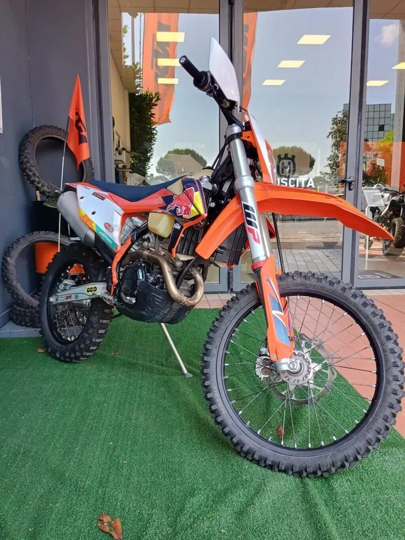 KTM 250 EXC-F (2022) (4)