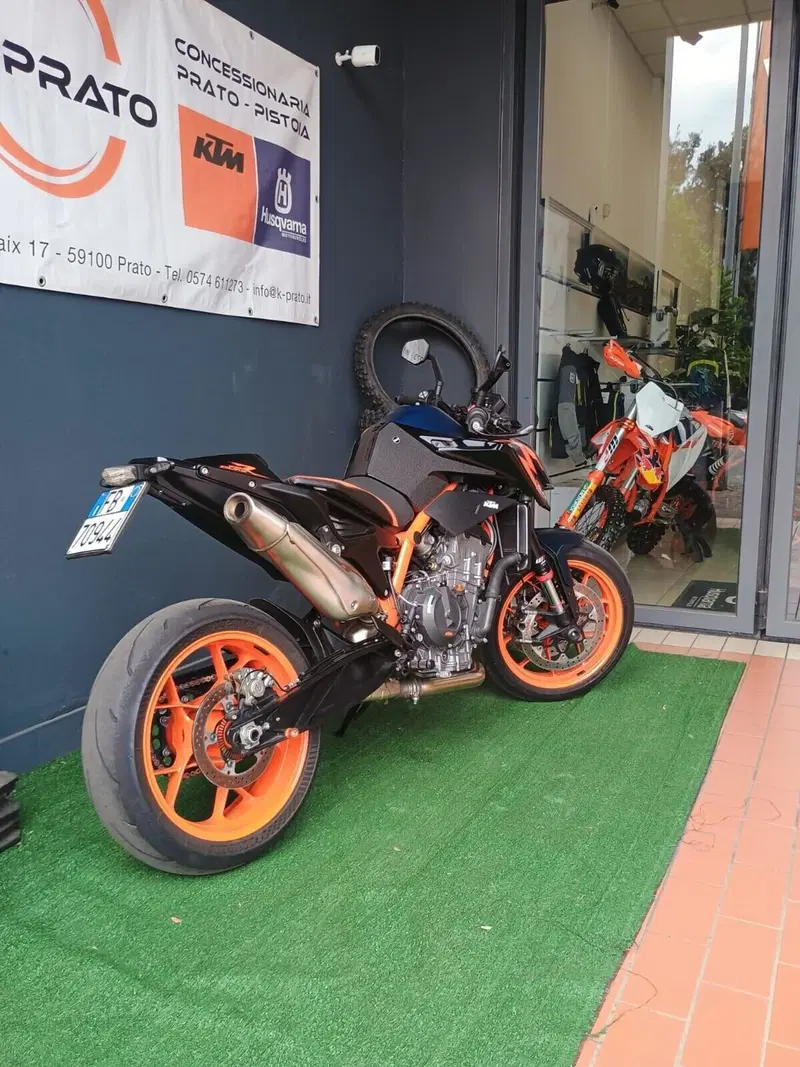 KTM 890 Duke R (2022 - 23) (10)