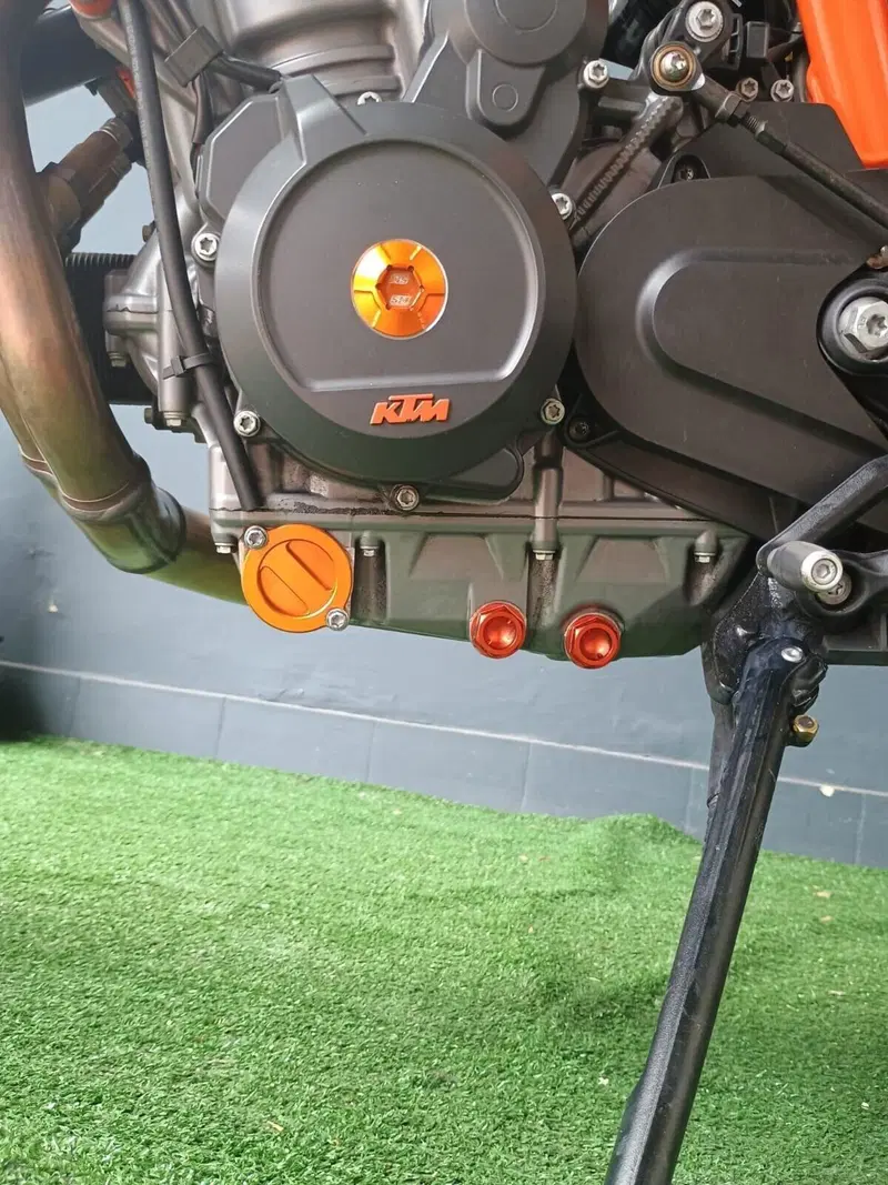 KTM 890 Duke R (2022 - 23) (15)