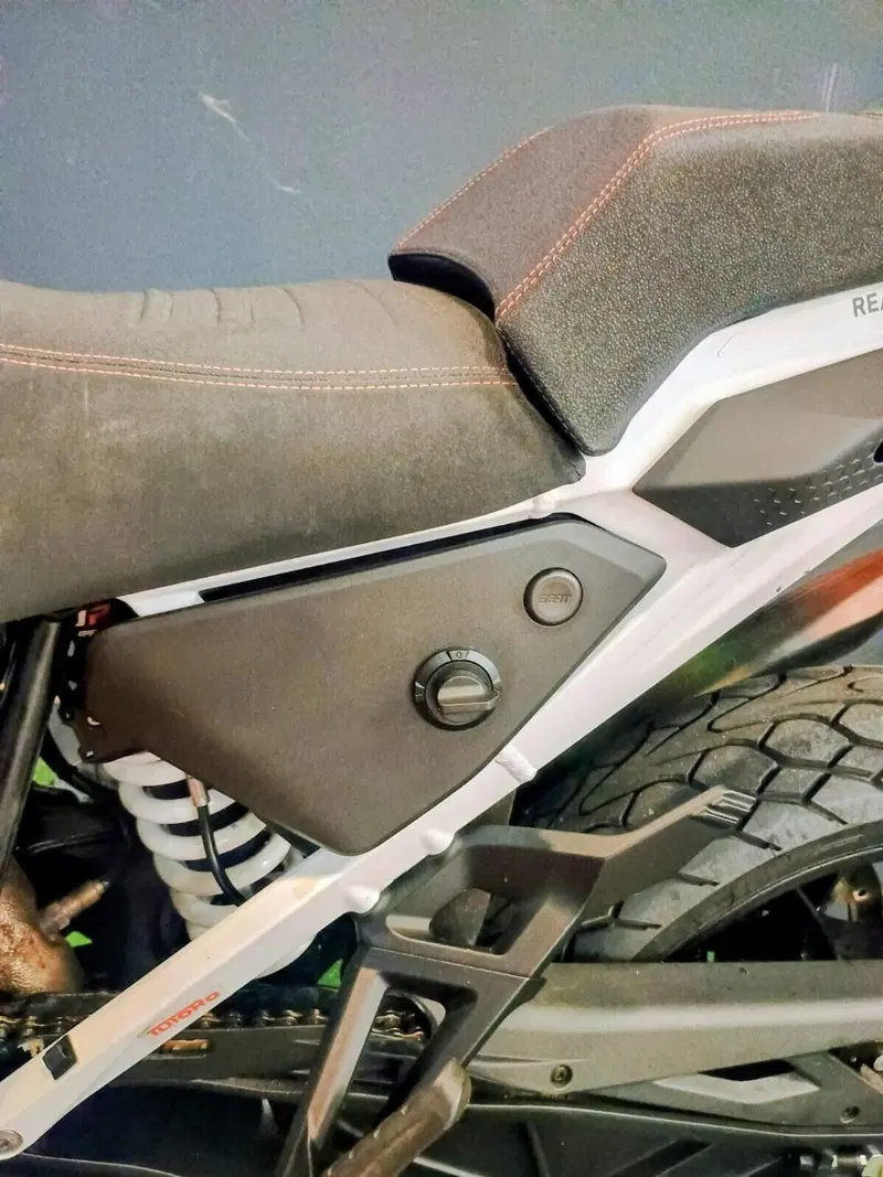 KTM 1290 Super Adventure S (2022 - 25) (9)