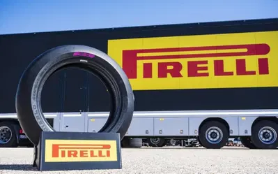 MotoGP. Le Pirelli del 2027? Sebastian Risse di KTM immagina poca stabilit&agrave;, Davide Tardozzi invece 