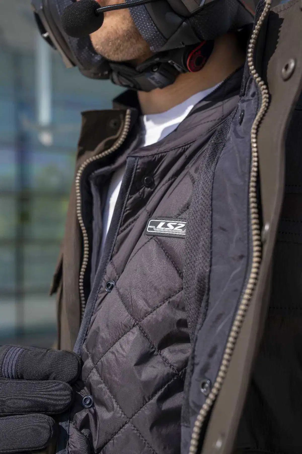 Giacca LS2 Liberty: stile urbano, protezione e versatilità per l’uso quotidiano (3)