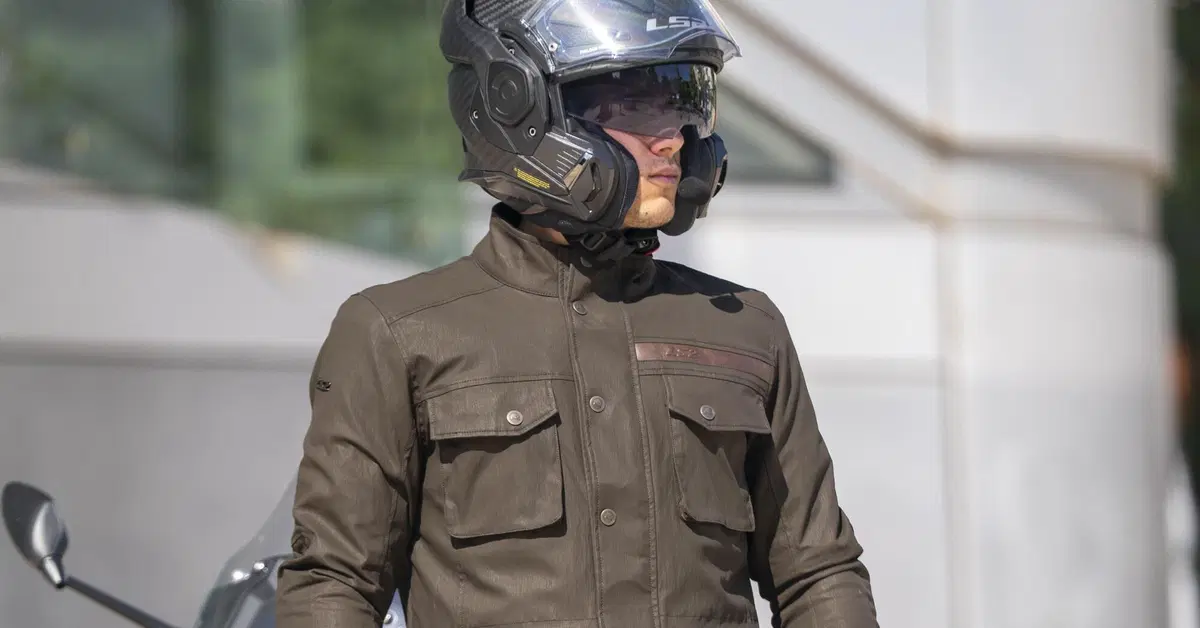 Giacca LS2 Liberty: stile urbano, protezione e versatilit&agrave; per l&rsquo;uso quotidiano