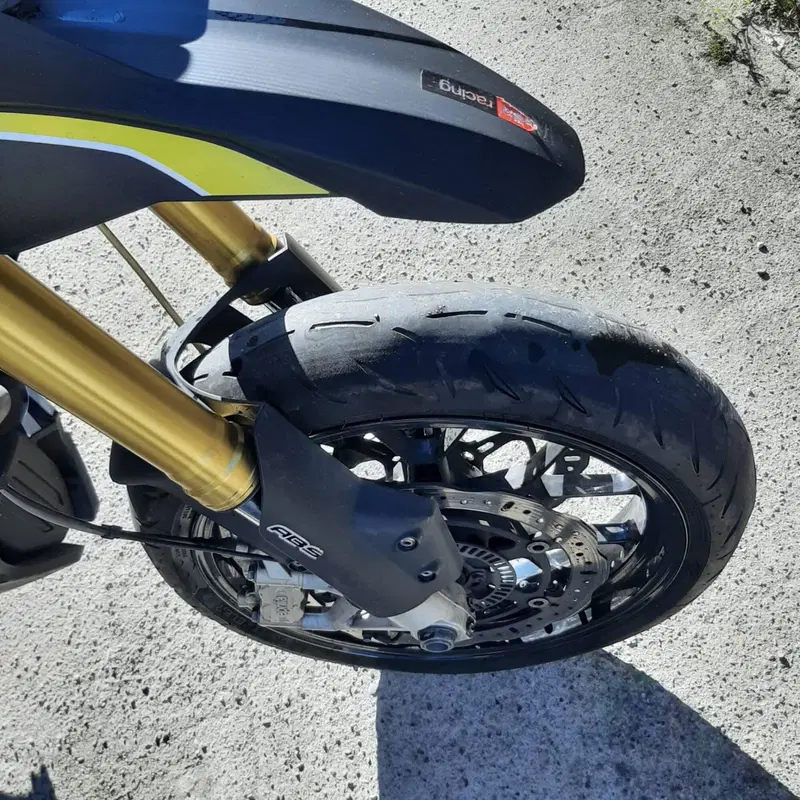 Aprilia Dorsoduro 750 ABS (2009 - 17) (9)