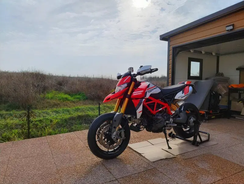 Ducati Hypermotard 950 SP (2022 - 25) (2)