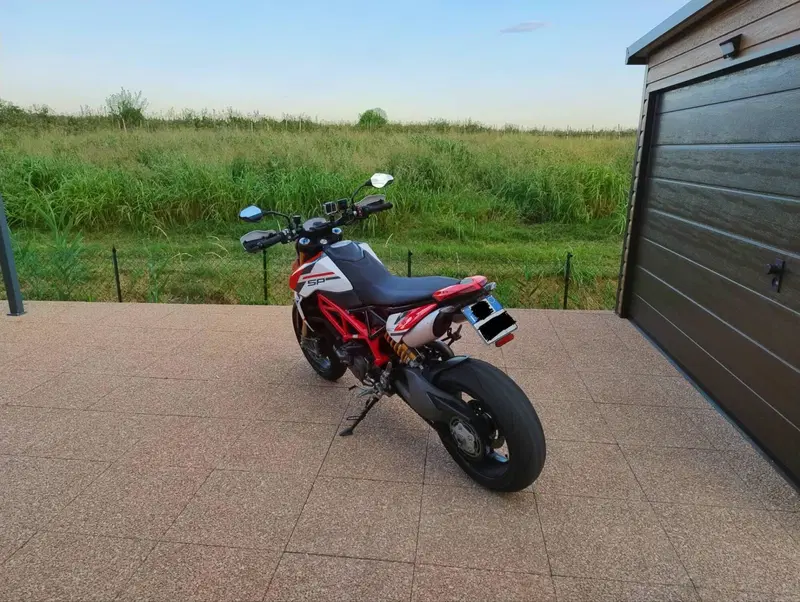 Ducati Hypermotard 950 SP (2022 - 25) (4)