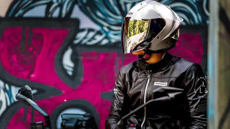 AIROH lancia il nuovo casco jet H 21