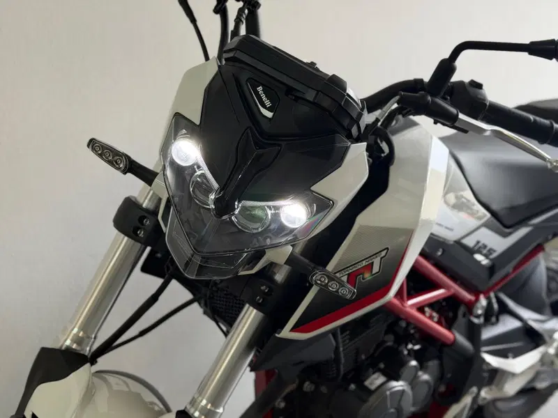 Benelli Tornado Naked T 125 (2022 - 25) (5)