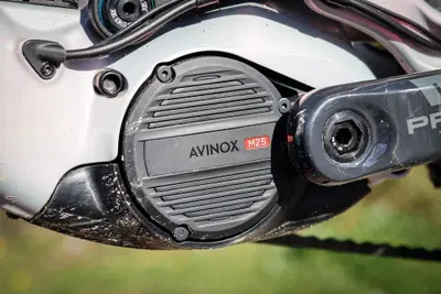 Ci serve tanta potenza? Il primo test del nuovo Avinox M2S [VIDEO]