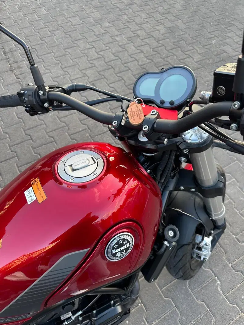 Benelli Leoncino 500 (2021 - 25) (11)