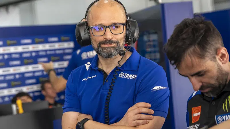 MotoGP 2026. Max Bartolini analizza la situazione in Yamaha: "Tra europei e giapponesi siamo simili, ma in altri aspetti molto lontani"