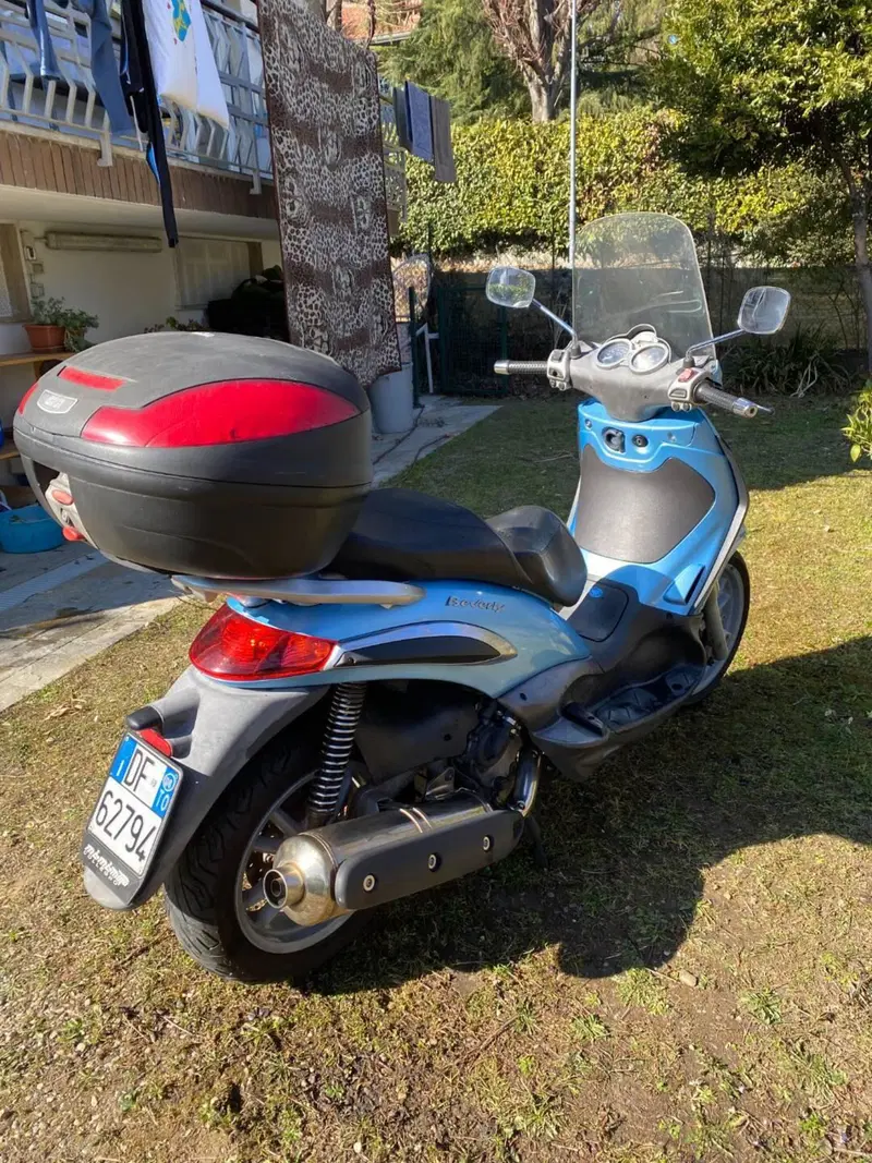 Piaggio Beverly 400 i.e. (2006 - 10) (4)