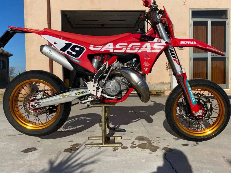 GASGAS MC 125 (2024) (5)