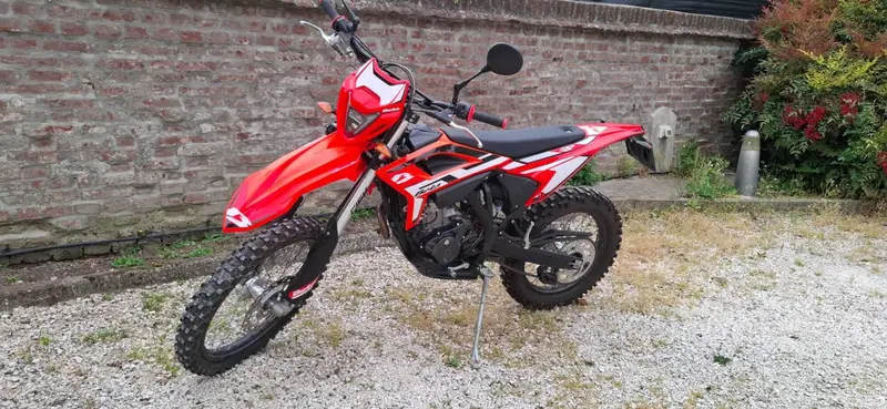Betamotor RR 125 4T Enduro T (2023 - 24) (2)
