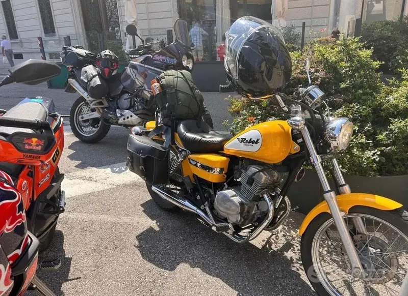 Honda Ca Rebel 125 (2)