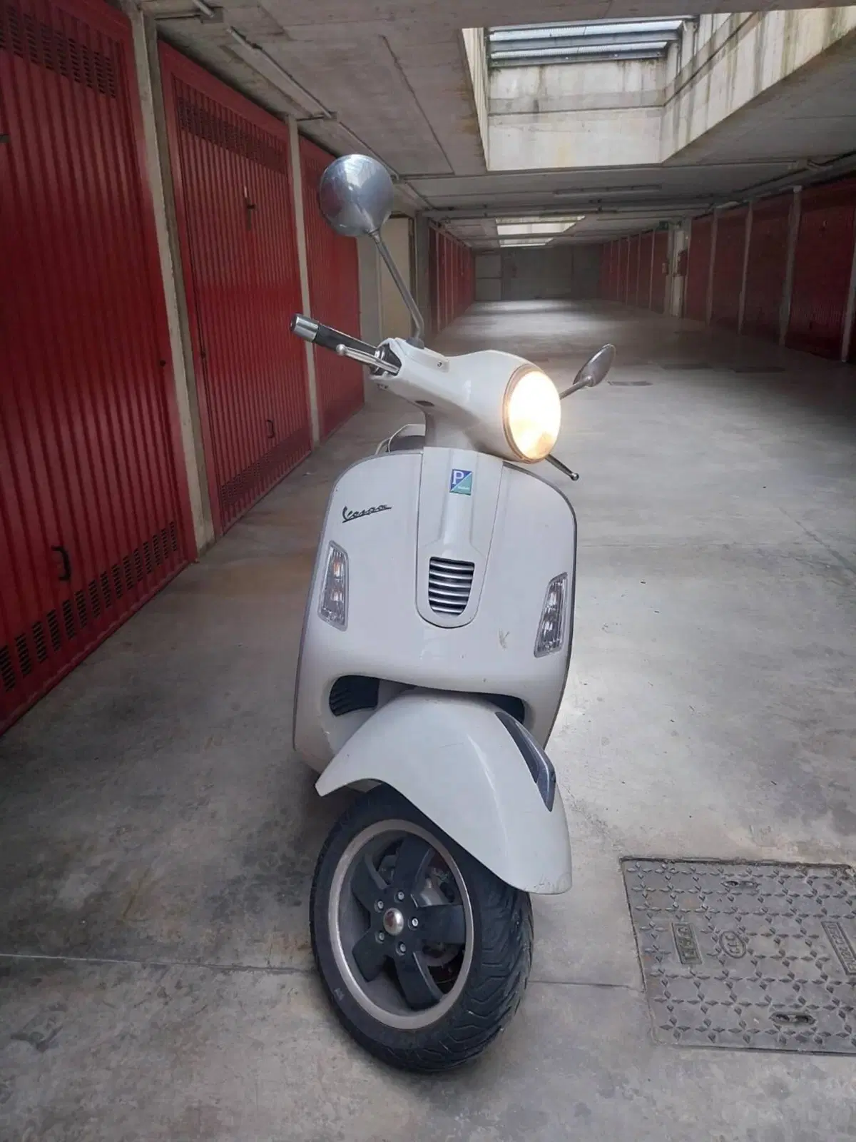 Vespa GTS 300 Super (2008 - 16) (3)