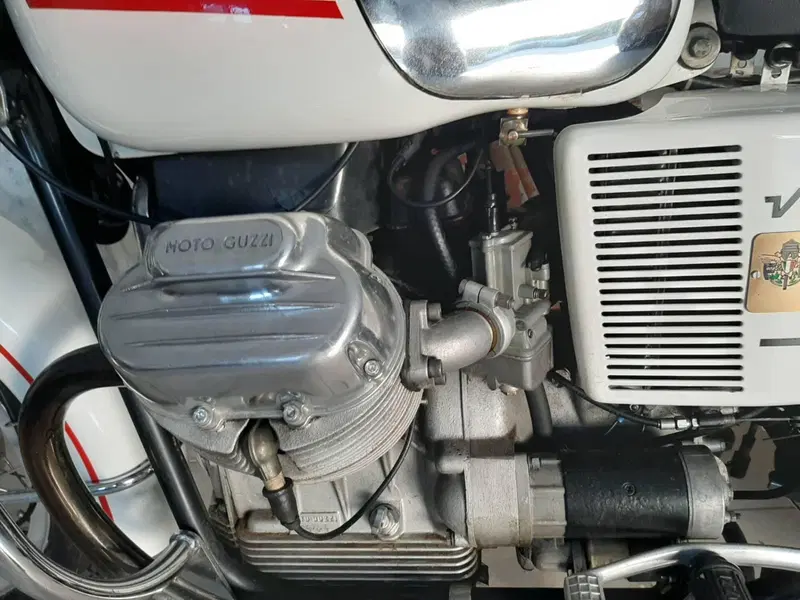 Moto Guzzi V7 special (3)