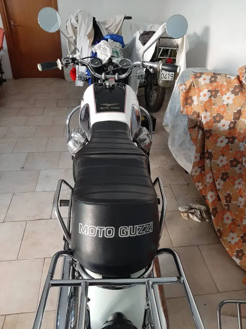 Moto Guzzi V7 special (6)