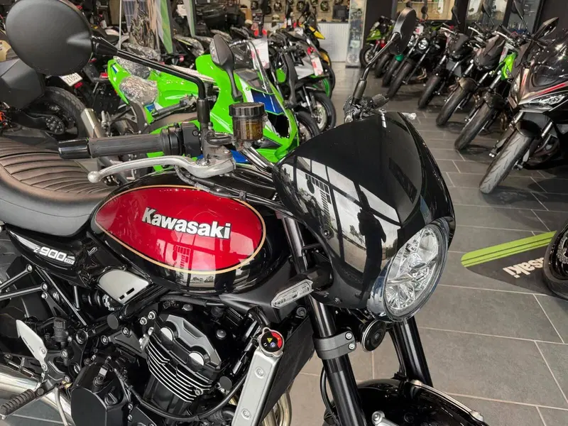 Kawasaki Z 900 RS (2022 - 25) (5)