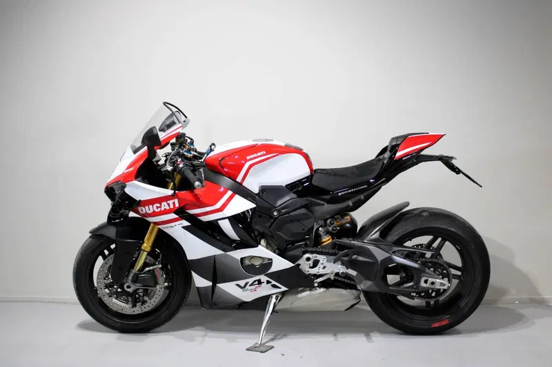 Ducati Panigale V4 Tricolore (2025 - 26) (4)