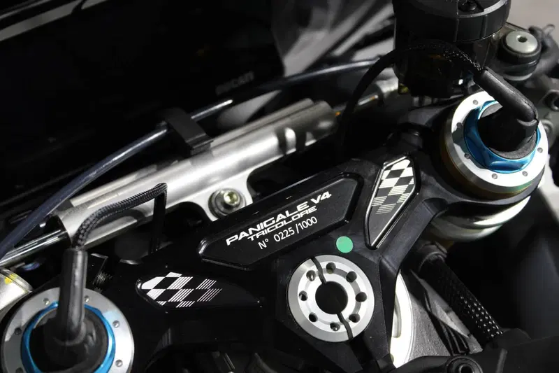 Ducati Panigale V4 Tricolore (2025 - 26) (7)