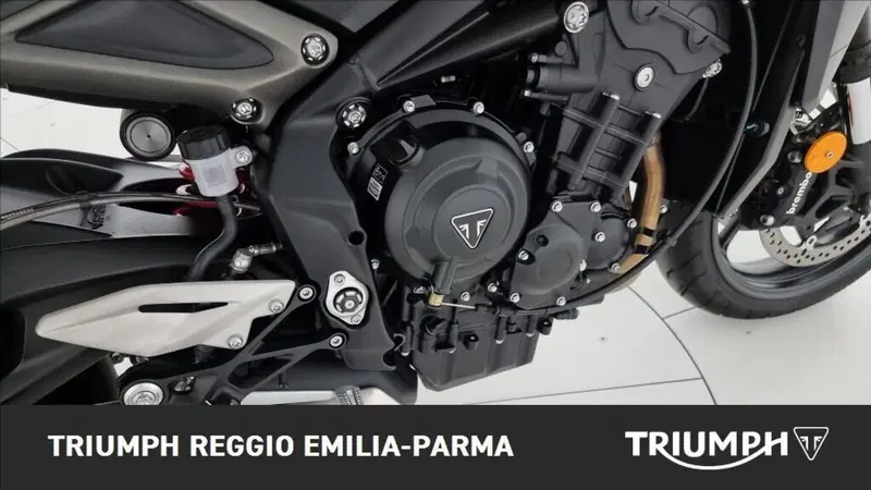 Triumph Street Triple 765 R (2023 - 26) (19)