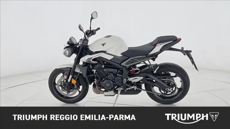 Triumph Street Triple 765 R (2023 - 26) (4)